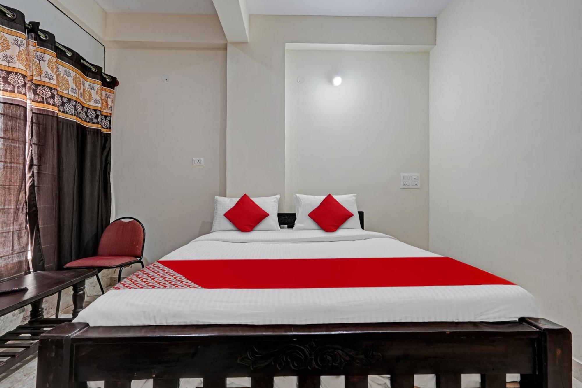 Hotel O Sri Chowdeshwari Boarding And Lodging Tavarikere Ngoại thất bức ảnh
