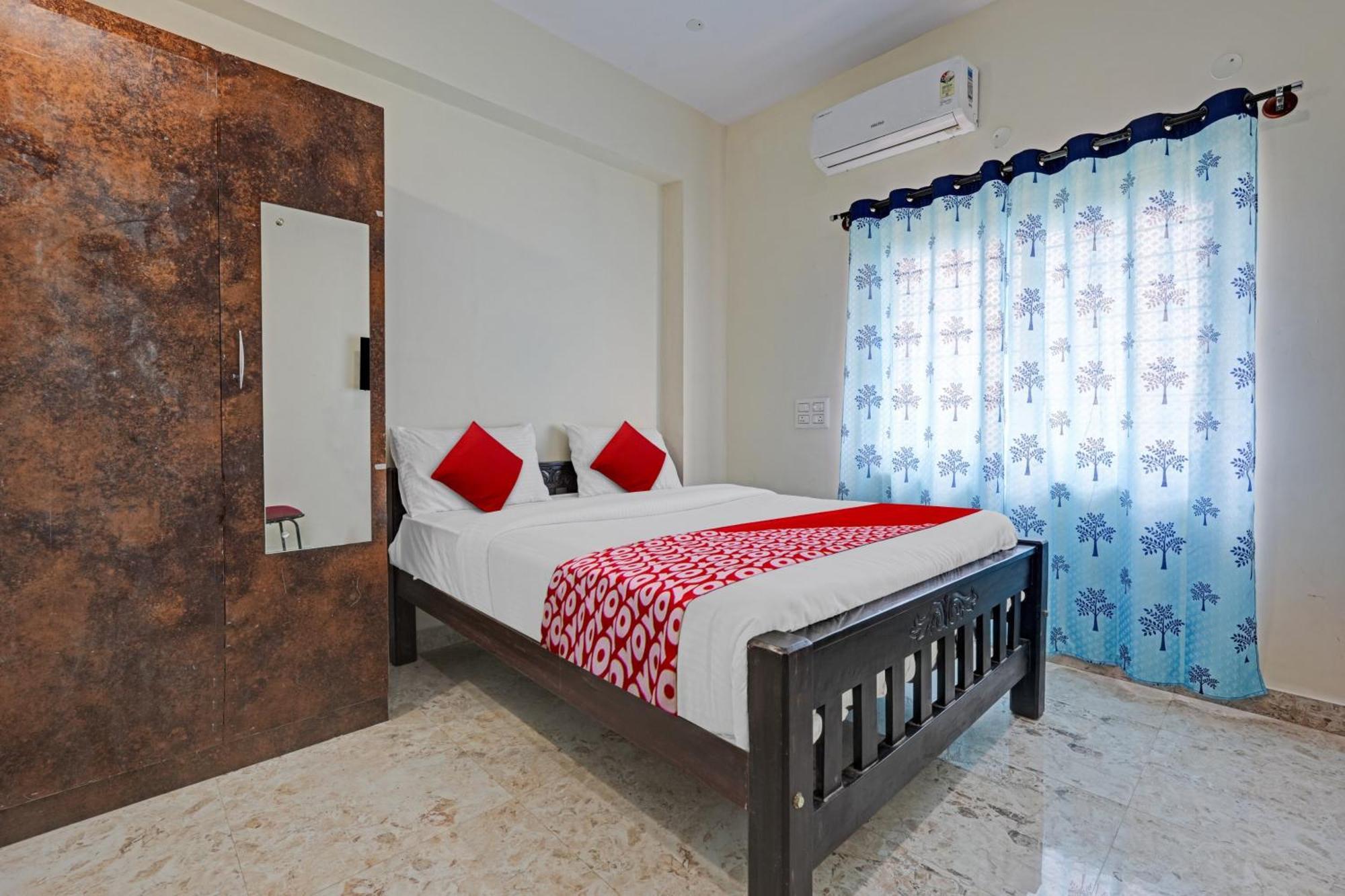 Hotel O Sri Chowdeshwari Boarding And Lodging Tavarikere Ngoại thất bức ảnh