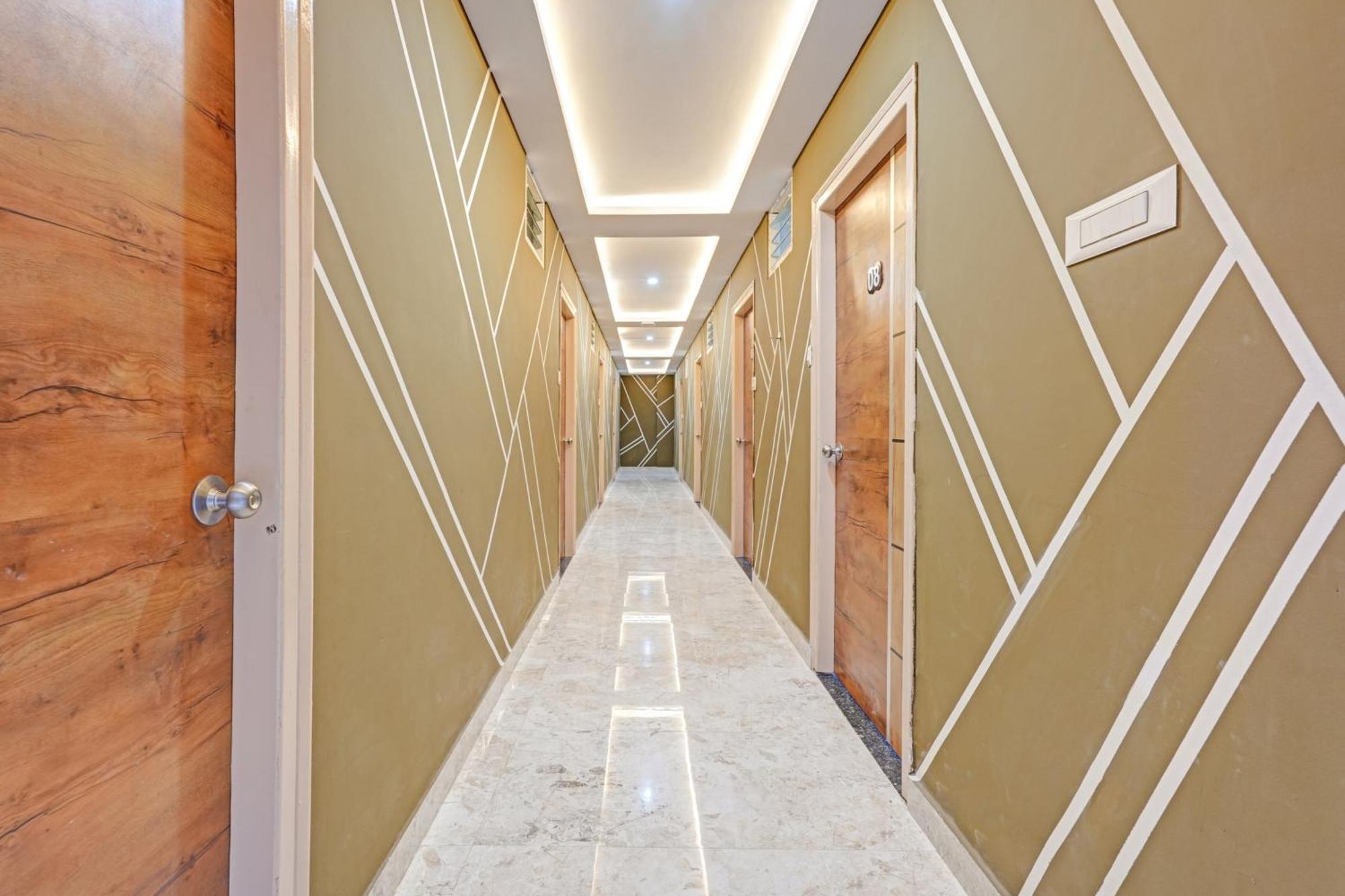 Hotel O Sri Chowdeshwari Boarding And Lodging Tavarikere Ngoại thất bức ảnh