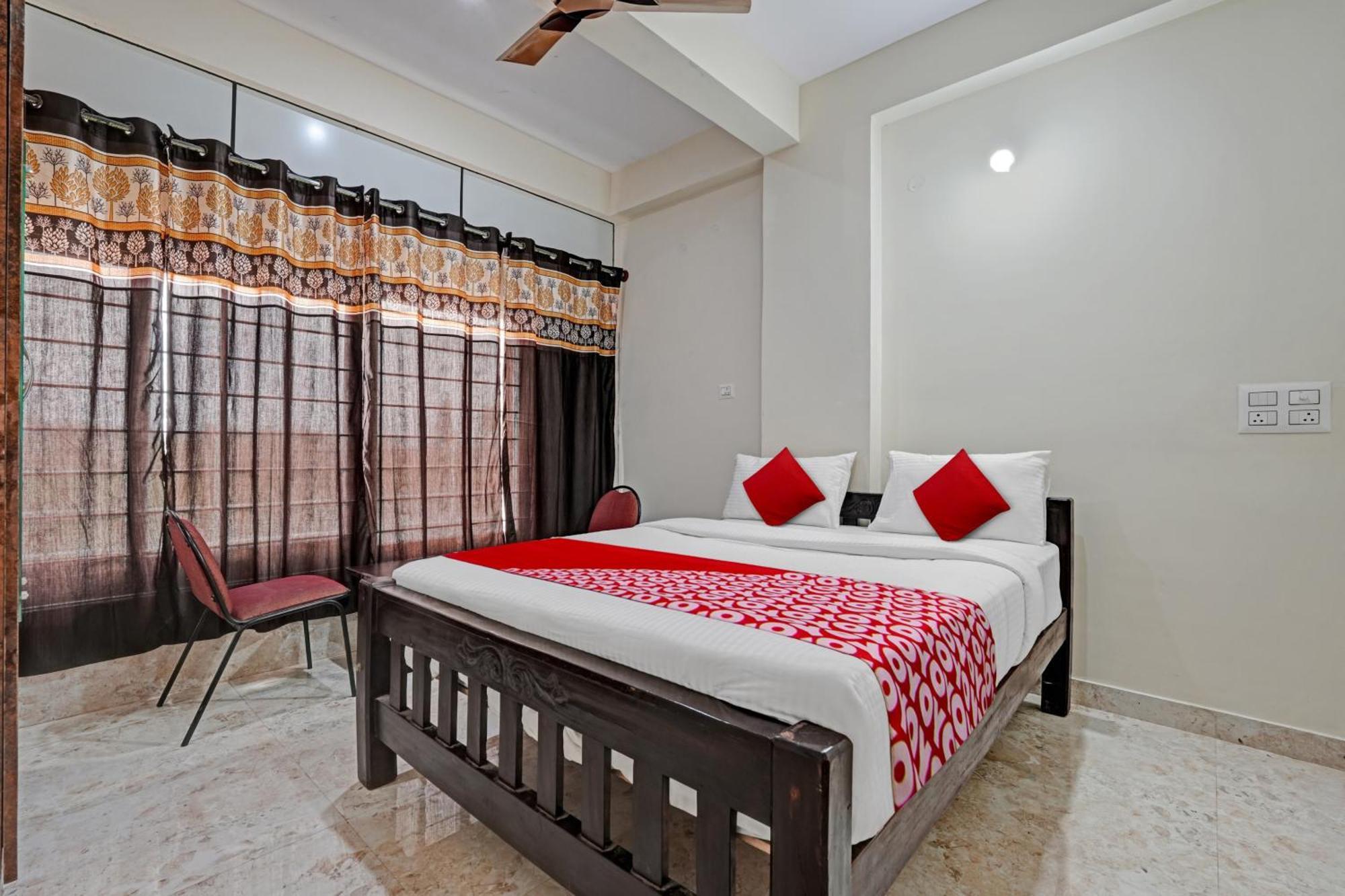 Hotel O Sri Chowdeshwari Boarding And Lodging Tavarikere Ngoại thất bức ảnh